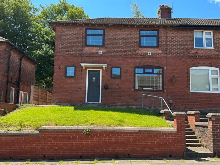 4 Bedroom Semi Detached House To Rent In Albion Street, Radcliffe, Manchester, M26
