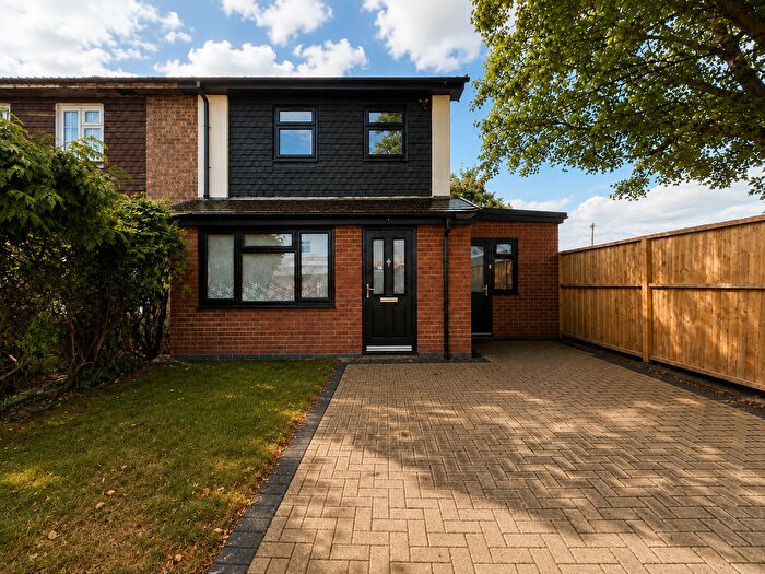4 Bedroom Semi Detached House To Rent In Lauder Close, Willenhall, WV13