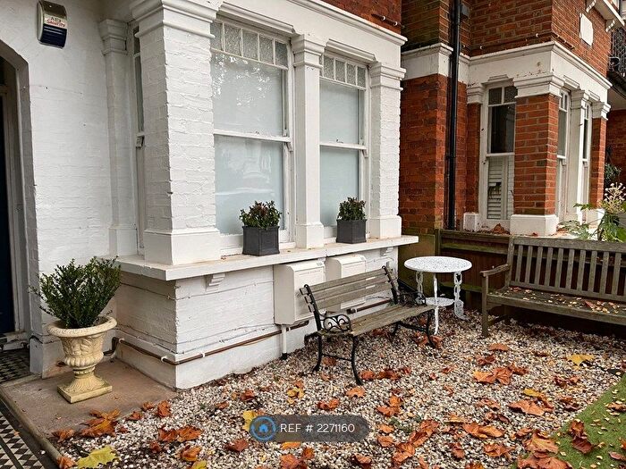 2 Bedroom Maisonette To Rent In Sidney Road, Twickenham, TW1