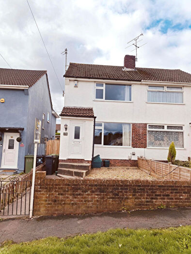 3 Bedroom Semi Detached House To Rent In Fairlyn Drive, Bristol, Gloucestershire, BS15