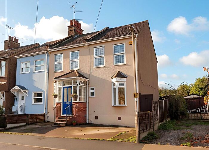4 Bedroom Semi-Detached House For Sale In Church Road, Hadleigh, SS7