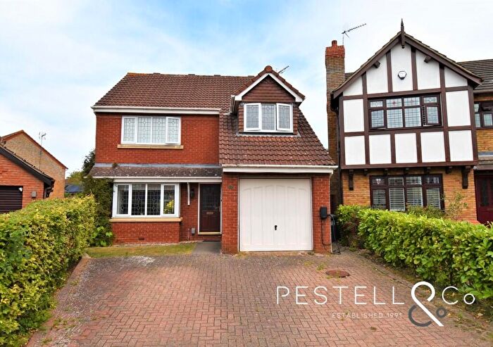 5 Bedroom Detached House For Sale In The Thatchers, St. Michaels Mead, CM23