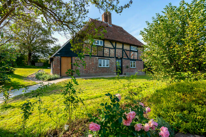 2 Bedroom Detached House For Sale In Cocking, Midhurst, West Sussex, GU29