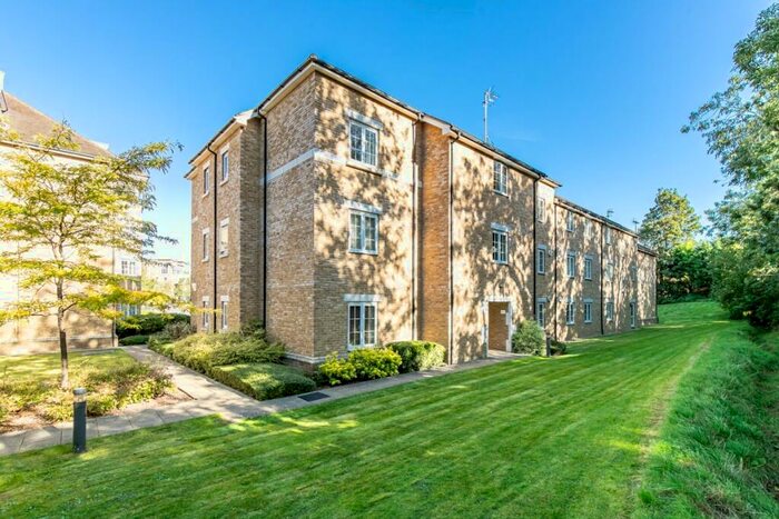 2 Bedroom Apartment To Rent In Clearwater Place, Oxford, OX2