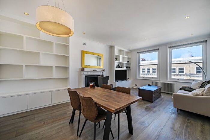 2 Bedroom Flat To Rent In Queen's Gate Place, London, SW7