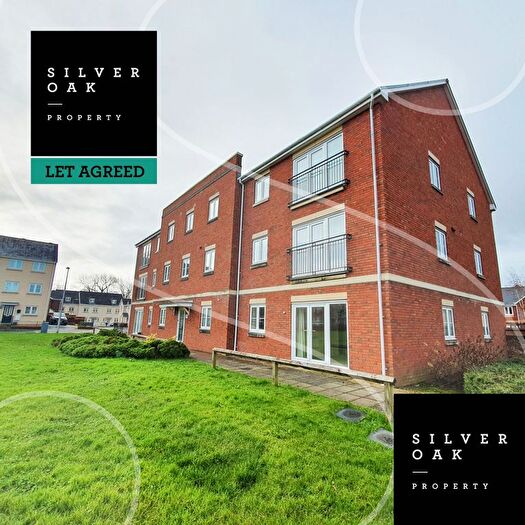 2 Bedroom Flat To Rent In Clayton Drive, Pontarddulais, Swansea, SA4