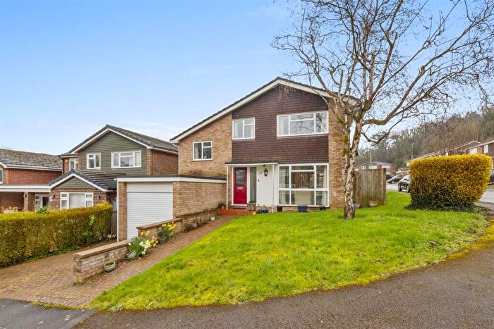 4 Bedroom Detached House For Sale In Warren Wood Drive, High Wycombe (no Chain), HP11