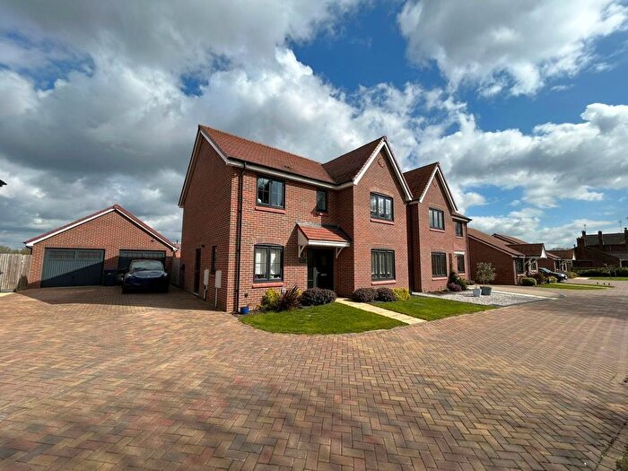 4 Bedroom Detached House For Sale In Evans Mead, Stilton, PE7