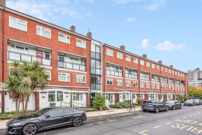 3 Bedroom Flat To Rent In Lorrimore Road, London, SE17