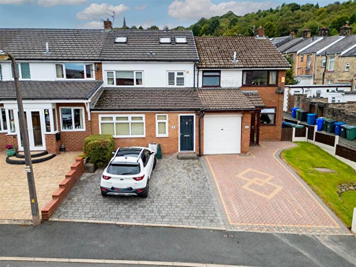 4 Bedroom House For Sale In Earl Road, Ramsbottom, Bury, BL0