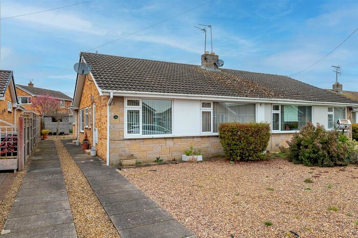 3 Bedroom Semi-Detached House For Sale In Petercroft Lane, Dunnington, York, YO19