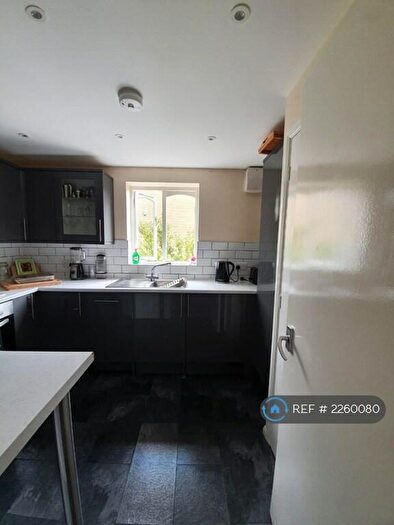 1 Bedroom Flat To Rent In Inwen Court, London, SE8