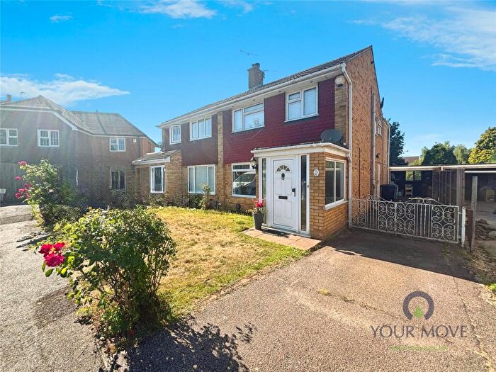 4 Bedroom Semi-Detached House For Sale In Allington Way, Maidstone, Kent, ME16