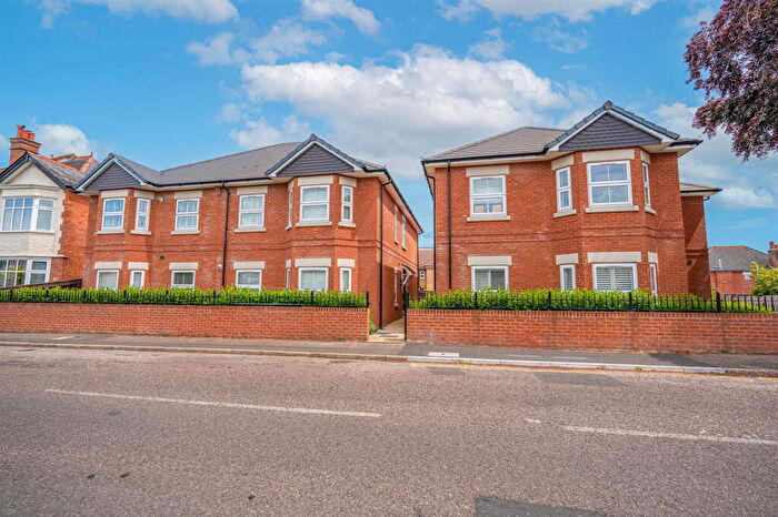 1 Bedroom Flat To Rent In Southbourne Road, Bournemouth, BH6