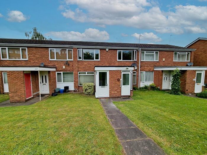 2 Bedroom Apartment For Sale In Lazy Hill, Birmingham, B38