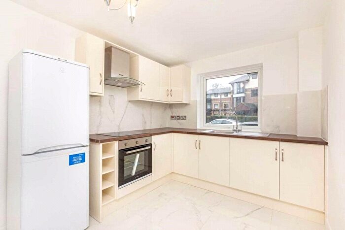 4 Bedroom Terraced House To Rent In Barnfield Place, Millwall, E14