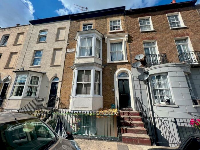 1 Bedroom Flat To Rent In Hardres Street, Ramsgate, Kent, CT11
