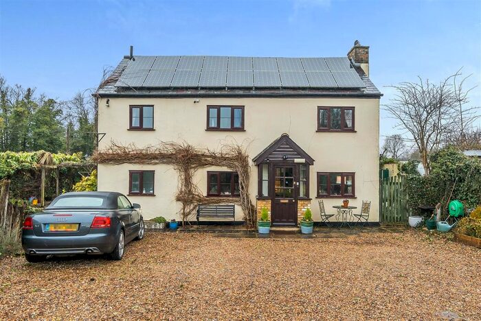 4 Bedroom Property For Sale In Startops End, Marsworth, Tring, HP23