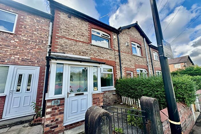 2 Bedroom Terraced House To Rent In Urban Road, Altrincham, WA15