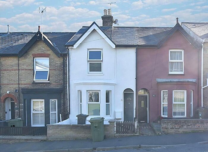 Terraced House To Rent In Arctic Road, Cowes, PO31