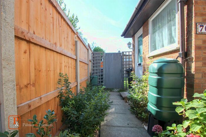 2 Bedroom Maisonette To Rent In Adelaide Drive, Colchester, Essex, CO2