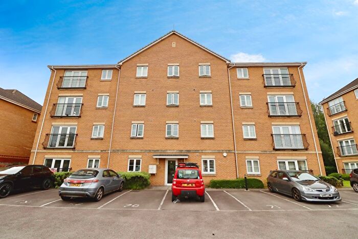 2 Bedroom Flat For Sale In Wyncliffe Gardens, Cardiff, CF23