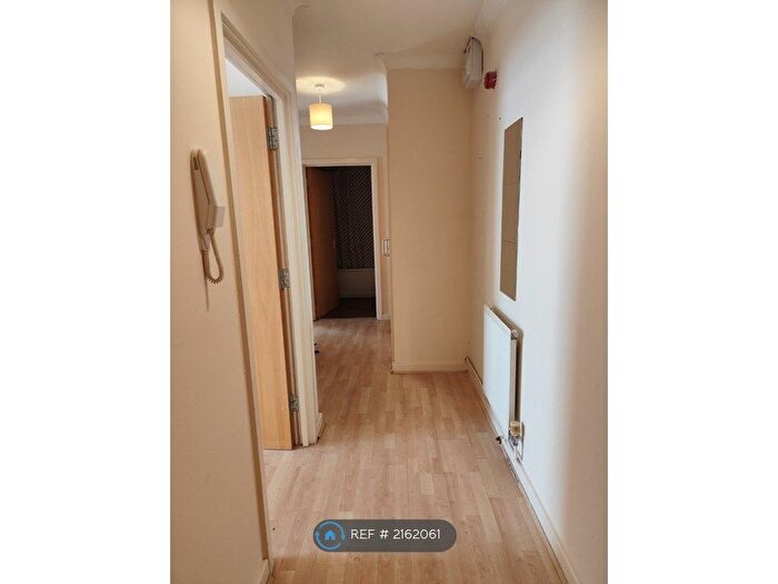 2 Bedroom Flat To Rent In Regent St, Bristol, BS15