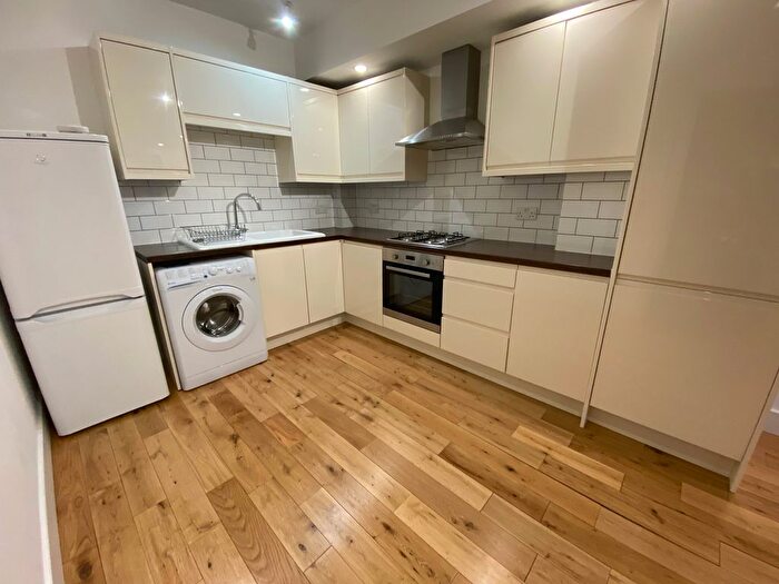 1 Bedroom Flat To Rent In Roman Road, London, E3