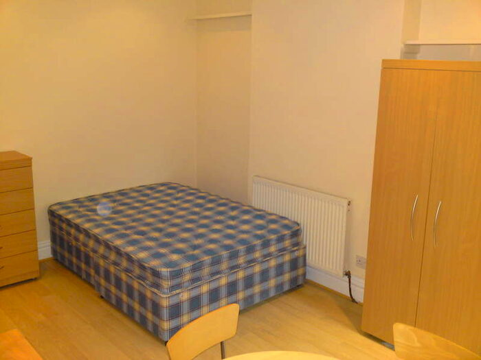 1 Bedroom Flat To Rent In Sunny Gardens Road, Hendon, NW4