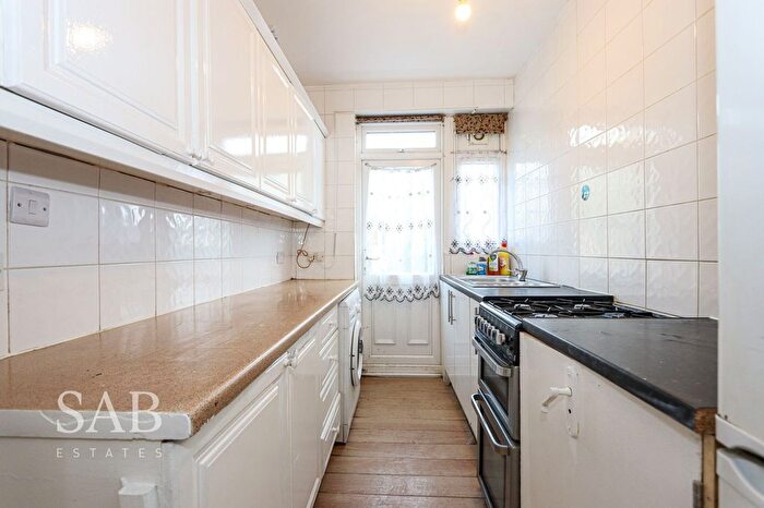 3 Bedroom Terraced House To Rent In Currey Road, Greenford, UB6