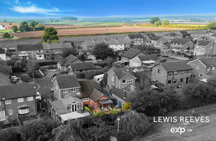 3 Bedroom Semi-Detached Bungalow For Sale In Pinewood Avenue, Edwinstowe, Mansfield, NG21