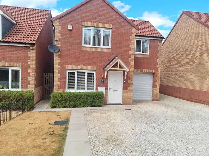3 Bedroom Detached House For Sale In Parkgate Close, New Ollerton, Newark, NG22