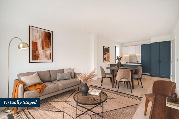 1 Bedroom Flat To Rent In Mitcham Lane, Streatham, SW16