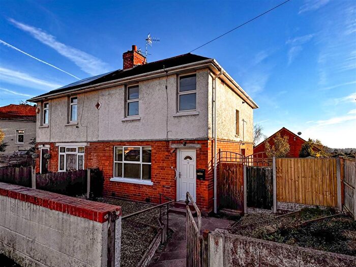 3 Bedroom Semi Detached House To Rent In Hollymount, Worcester, WR4