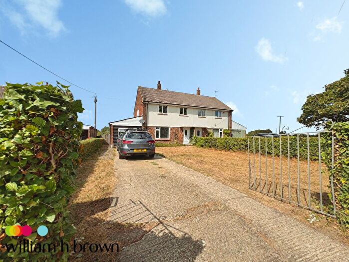 3 Bedroom Semi Detached House To Rent In Willoughbys Lane, Braintree, CM7