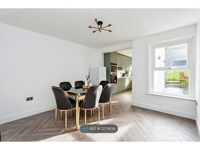 4 Bedroom Semi-Detached House To Rent In St. Marys Road, Tonbridge, TN9