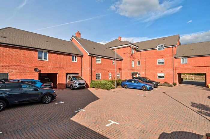 2 Bedroom Apartment For Sale In Roebuck House, Church Lane, Reading, RG7