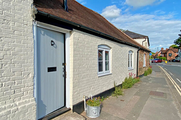 2 Bedroom Bungalow To Rent In The Street, Crowmarsh Gifford, Wallingford, OX10
