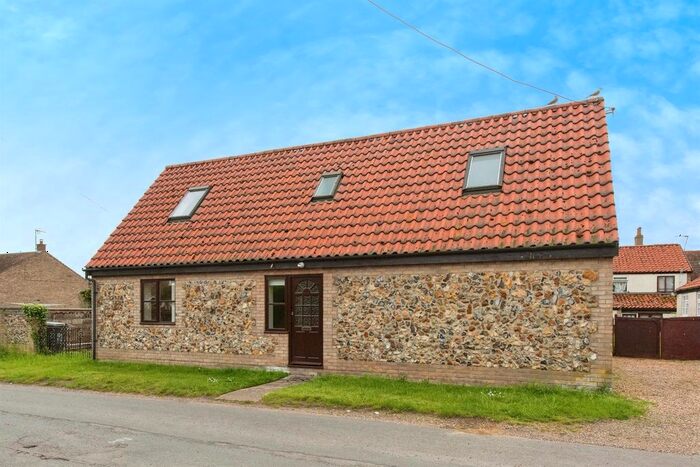3 Bedroom Barn Conversion To Rent In Back Street, Lakenheath, Brandon, IP27