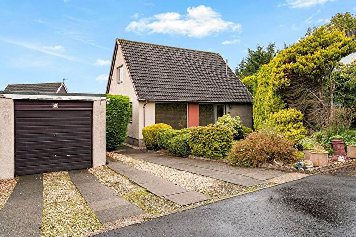 3 Bedroom Detached House For Sale In Oatlands Park, Linlithgow, EH49