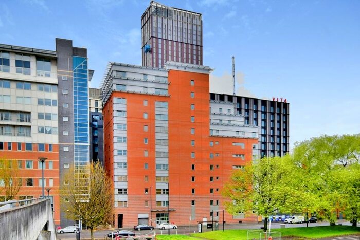2 Bedroom Apartment To Rent In Montana House, Princess Street, Manchester, M1