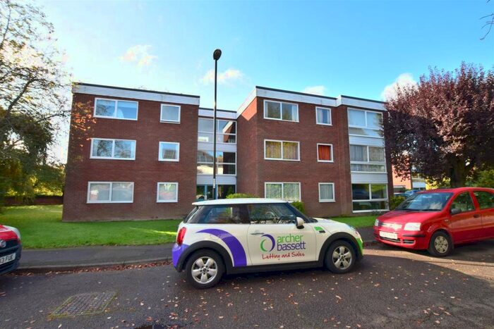 2 Bedroom Apartment To Rent In Adare Drive, Styvechale, Coventry, CV3