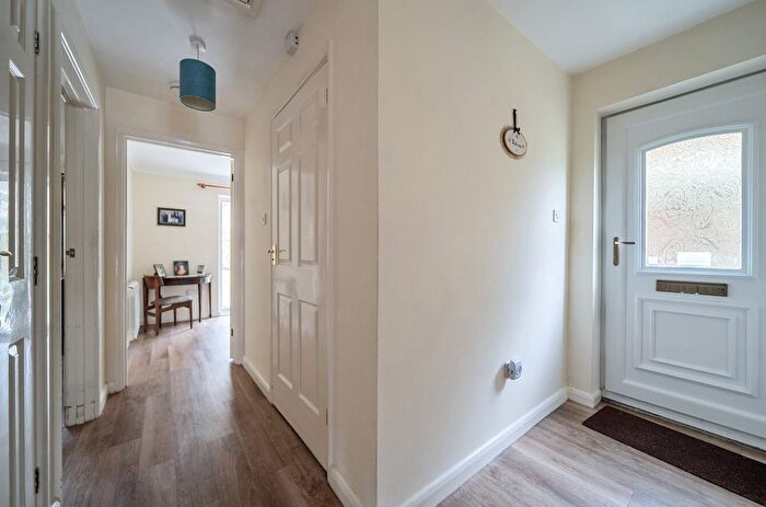 2 Bedroom Bungalow For Sale In Headley, Hampshire, GU35