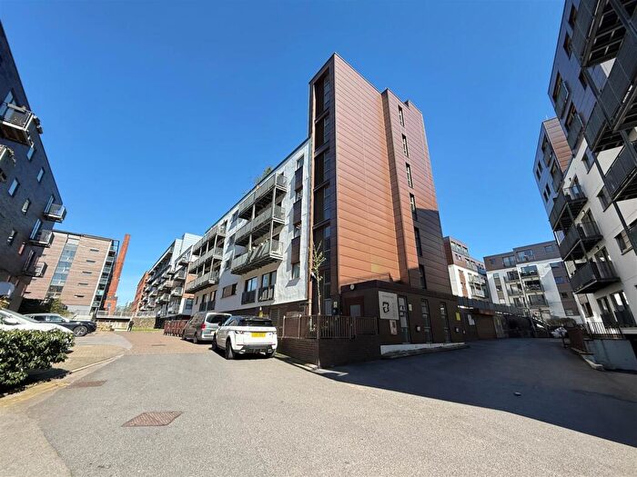 2 Bedroom House For Sale In Advent /, Isaac Way, Manchester, M4