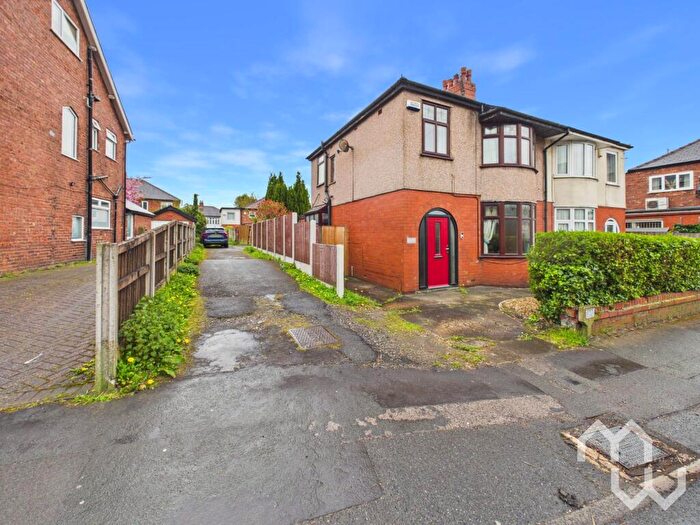 3 Bedroom Semi Detached House For Sale In Sharoe Green Lane, Fulwood, PR2