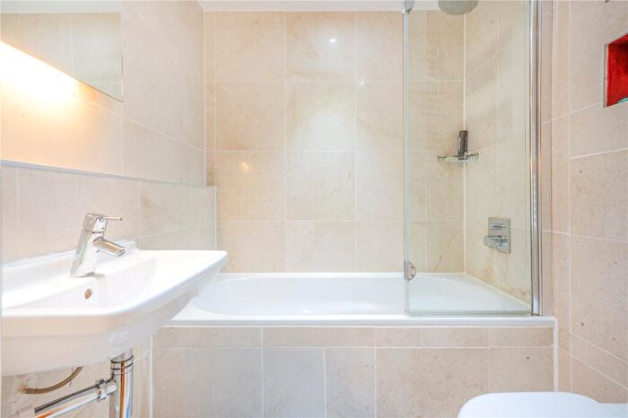 1 Bedroom Apartment For Sale In Abbey Road, London, NW8