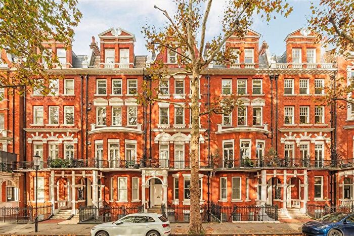 3 Bedroom Flat For Sale In Bramham Gardens, Earls Court, SW5