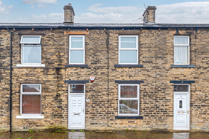 2 Bedroom Terraced House To Rent In Moorlands Road, Birkenshaw, BD11