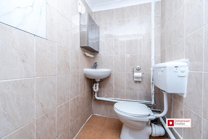 1 Bedroom Flat To Rent In Clapton Pond, Lower Clapton, Hackney, London, E5