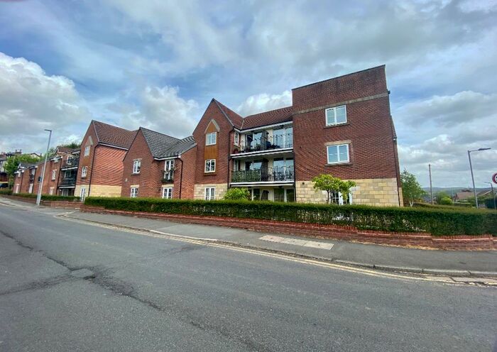 2 Bedroom Flat To Rent In Nailers Green, Greenmount, Bury, BL8